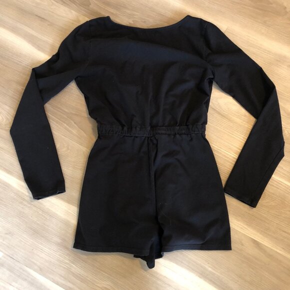 Lovers + Friends Black Long Sleeve, V Neck Romper Size Small - Picture 7 of 8